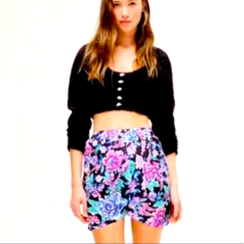 Adorable For Love & Lemons skirt. Floral mini
